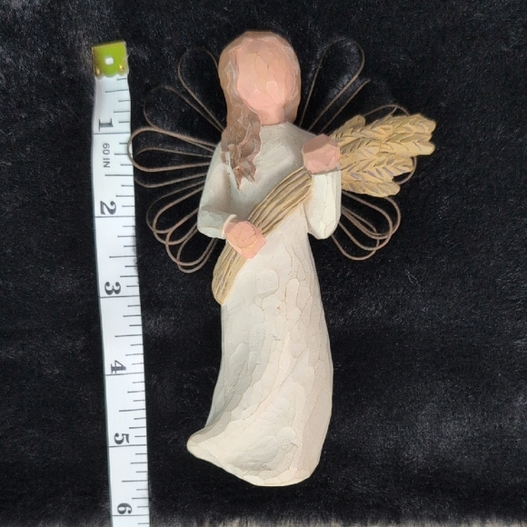 Willow Tree Angel with Cream Gown and Gold Wheat - Picture 4 of 4